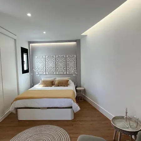 Apartment C-10 Vegueta - Private Rooftop Pool Las Palmas de Gran Canaria