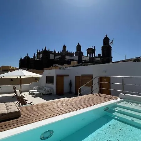 C-10 Vegueta - Private Rooftop Pool Apartment *